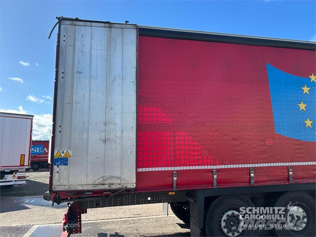 Schmitz Cargobull Curtainsider Standard Curtainsider semi-trailers