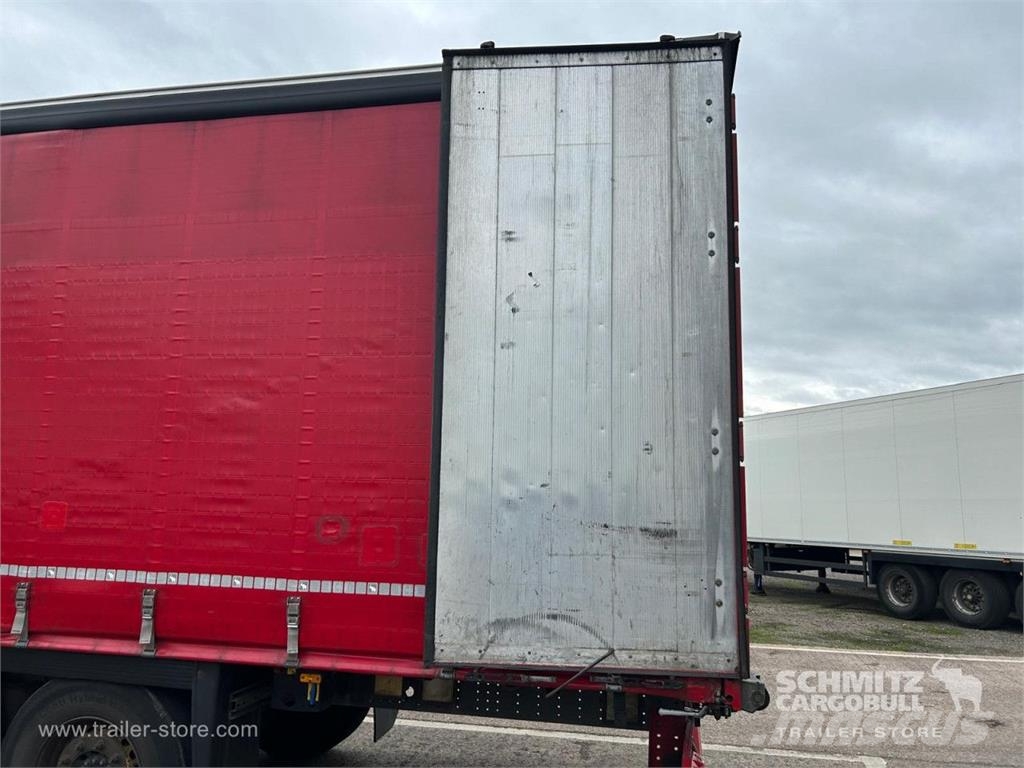 Schmitz Cargobull Curtainsider Standard Curtainsider semi-trailers