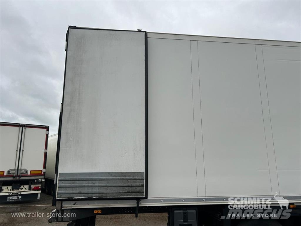 Schmitz Cargobull Reefer Multitemp Kühlauflieger