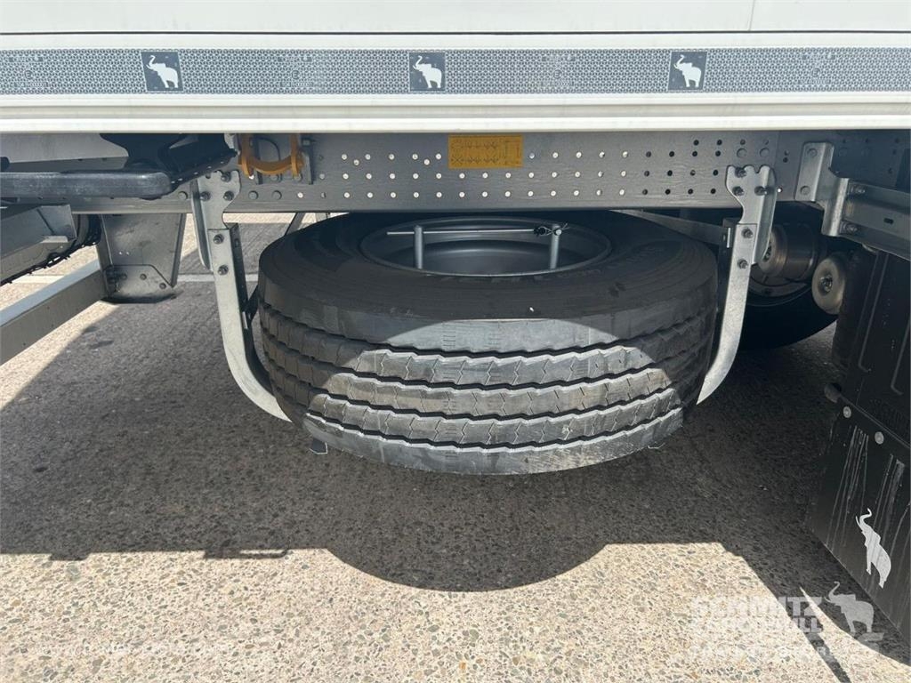 Schmitz Cargobull Reefer Standard Температурно-контролирани полуремаркета