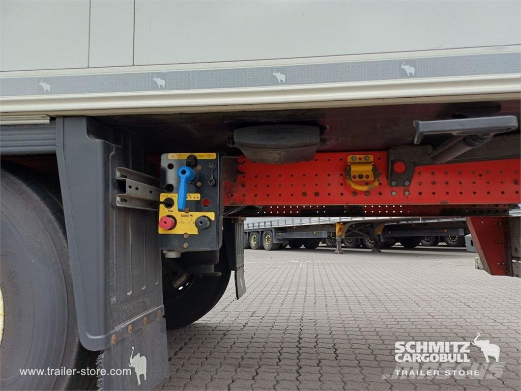Schmitz Cargobull Reefer Standard 冷凍冷蔵トレーラー