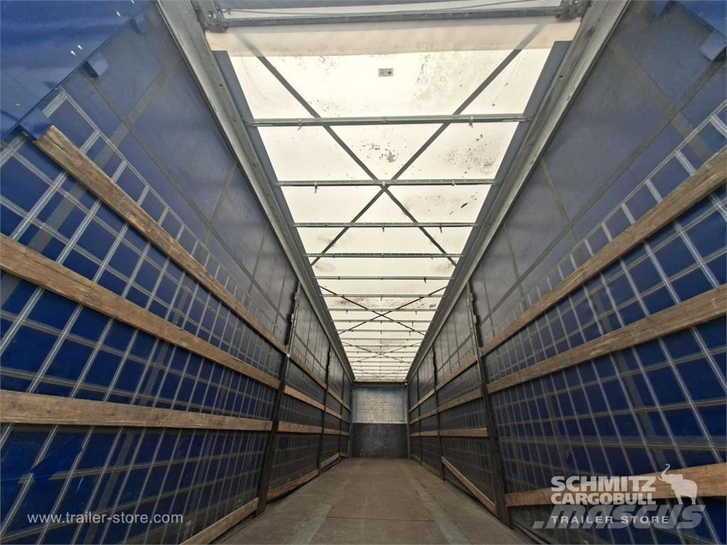 Kögel Curtainsider Mega Kapelltrailer
