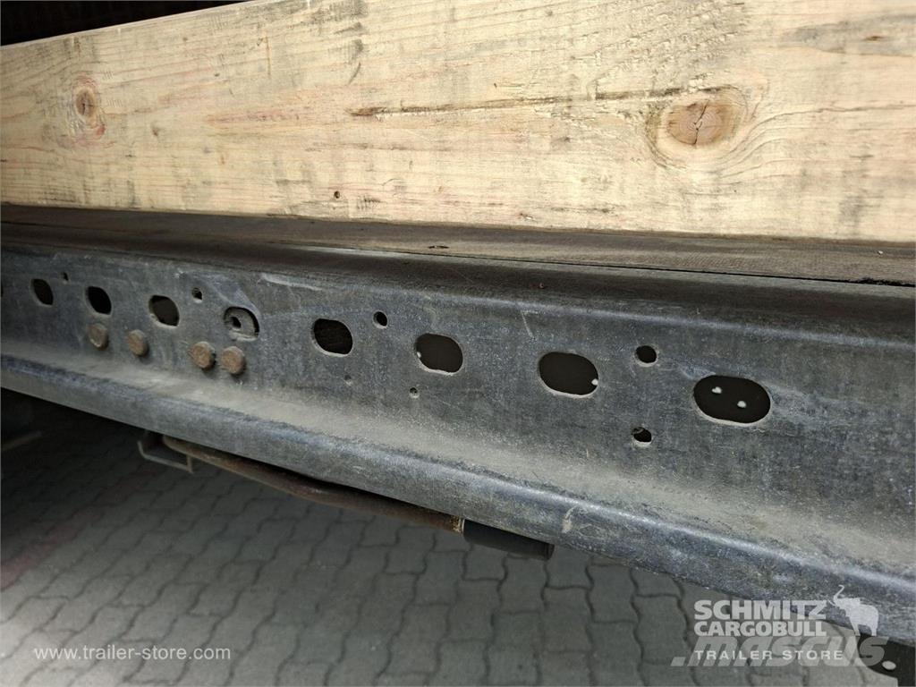 Schmitz Cargobull Curtainsider Mega 篷布半拖車