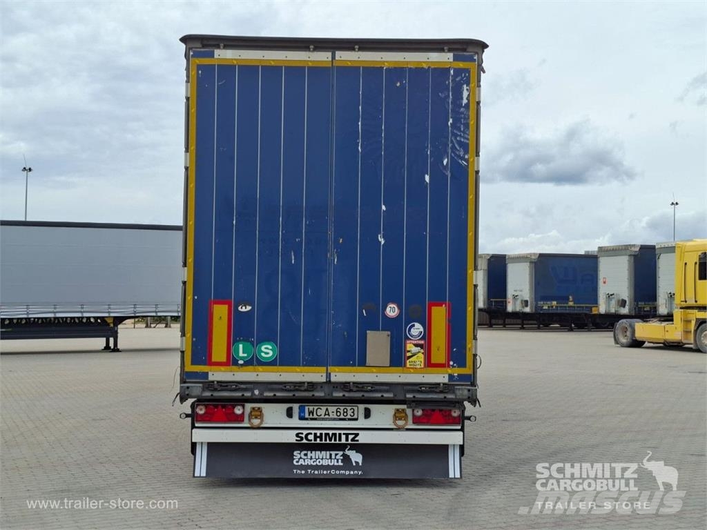 Schmitz Cargobull Curtainsider Mega Plachtové návesy