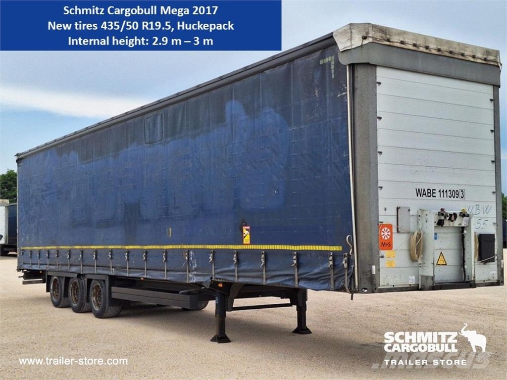 Schmitz Cargobull Curtainsider Mega Plachtové návesy