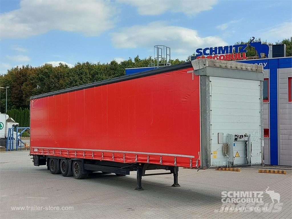 Schmitz Cargobull Curtainsider Mega Semirremolques con caja de lona
