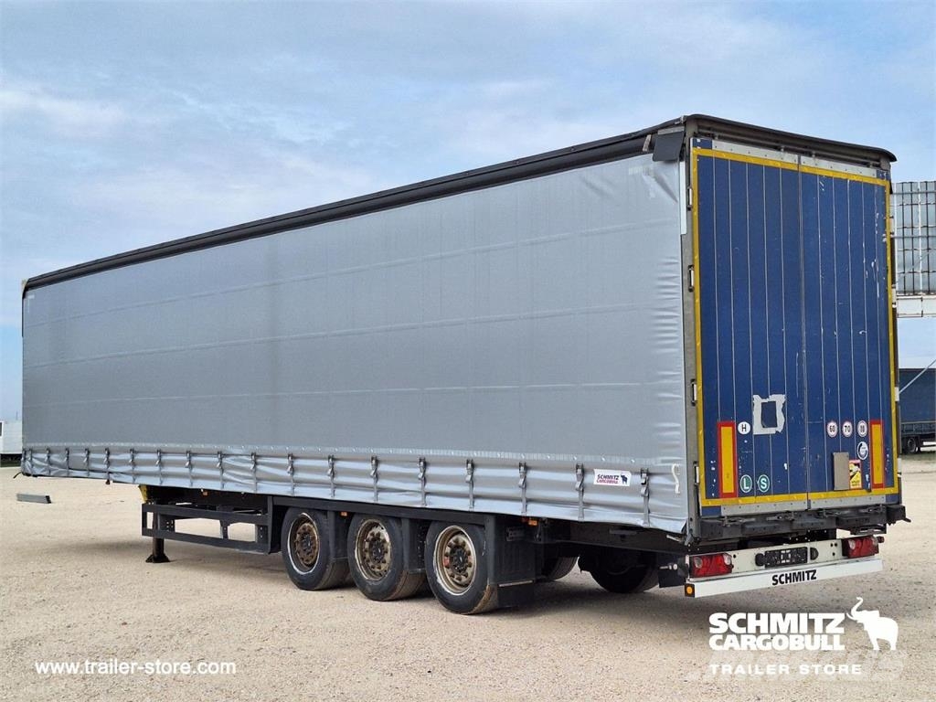 Schmitz Cargobull Curtainsider Mega 篷布半拖車