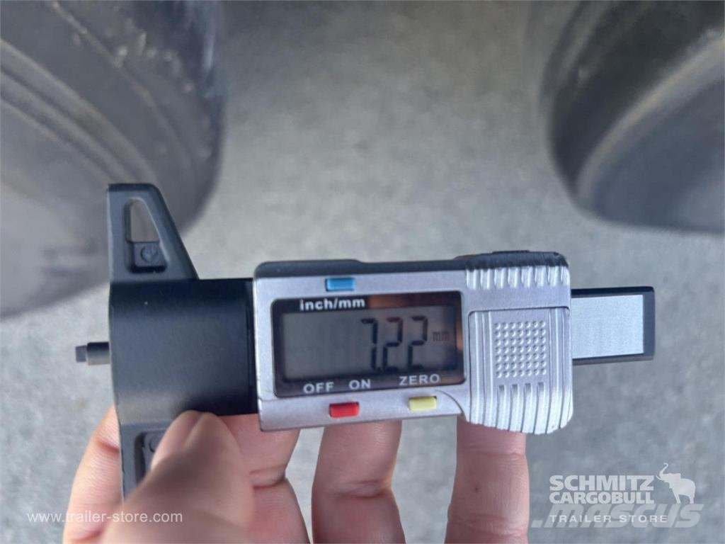 Schmitz Cargobull Curtainsider Standard نصف مقطورات بباب جانبي