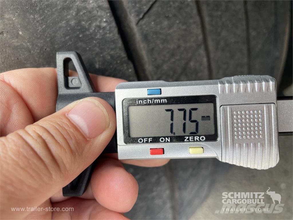 Schmitz Cargobull Curtainsider Standard نصف مقطورات بباب جانبي
