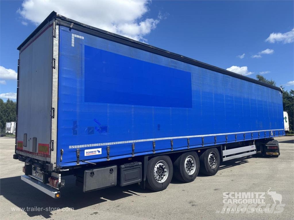 Schmitz Cargobull Curtainsider Standard نصف مقطورات بباب جانبي