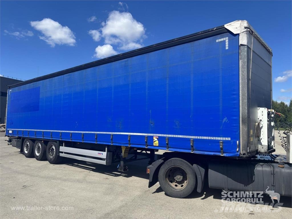 Schmitz Cargobull Curtainsider Standard نصف مقطورات بباب جانبي