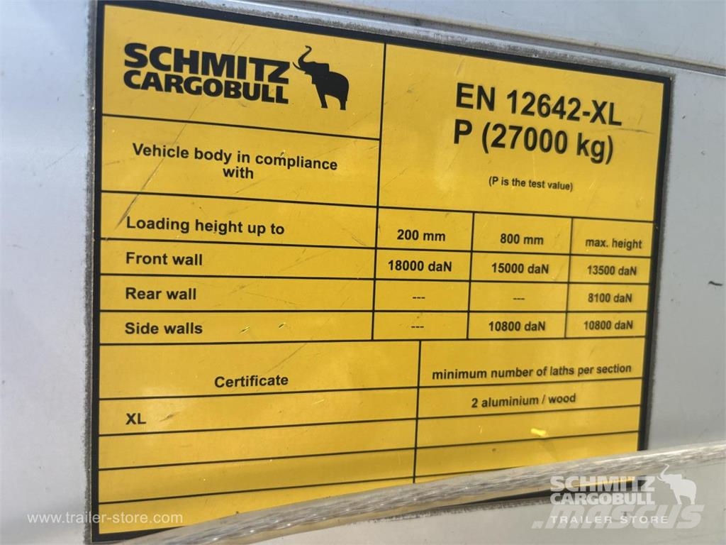 Schmitz Cargobull Curtainsider Standard نصف مقطورات بباب جانبي