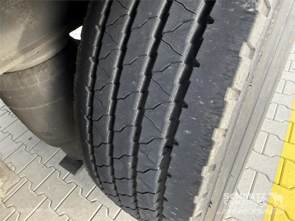 Schmitz Cargobull Curtainsider Standard نصف مقطورات بباب جانبي