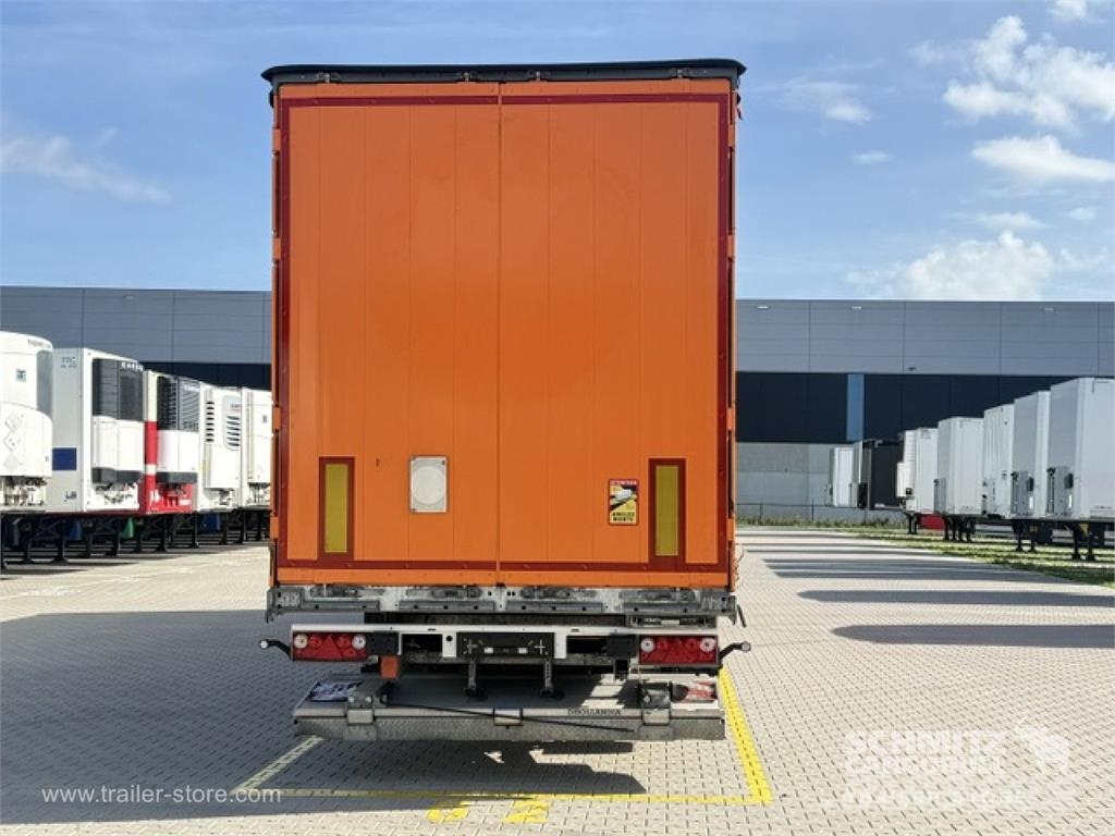 Schmitz Cargobull Curtainsider Standard Taillift Schuifzeilen