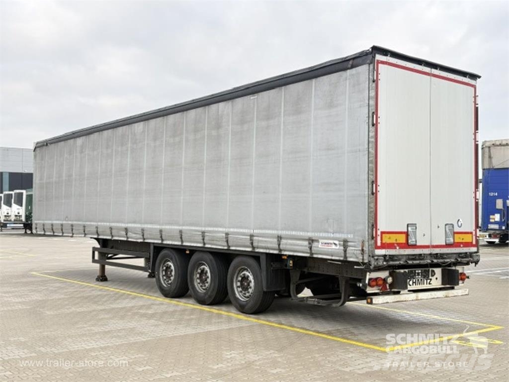 Schmitz Cargobull Curtainsider Standard نصف مقطورات بباب جانبي