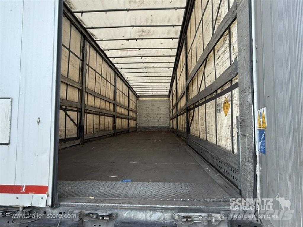 Schmitz Cargobull Curtainsider Standard نصف مقطورات بباب جانبي