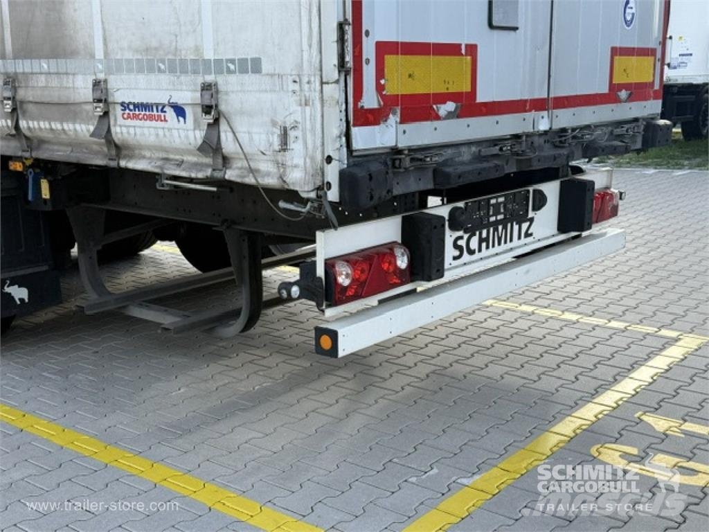 Schmitz Cargobull Curtainsider Standard نصف مقطورات بباب جانبي