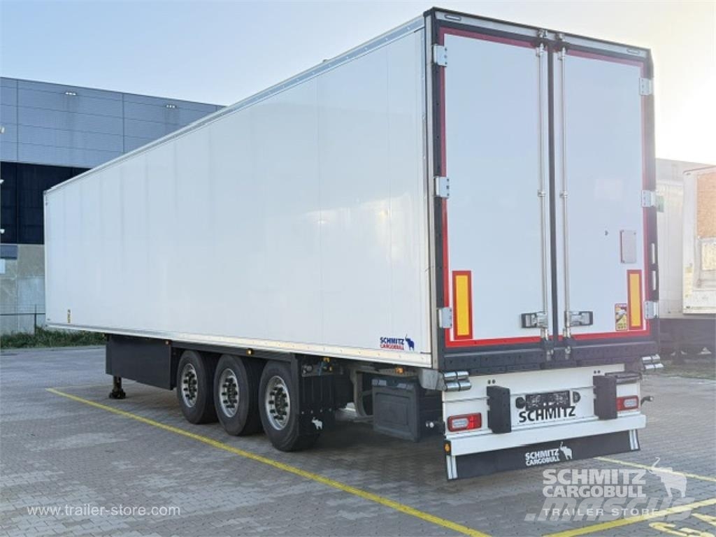 Schmitz Cargobull Reefer Multitemp Kühlauflieger