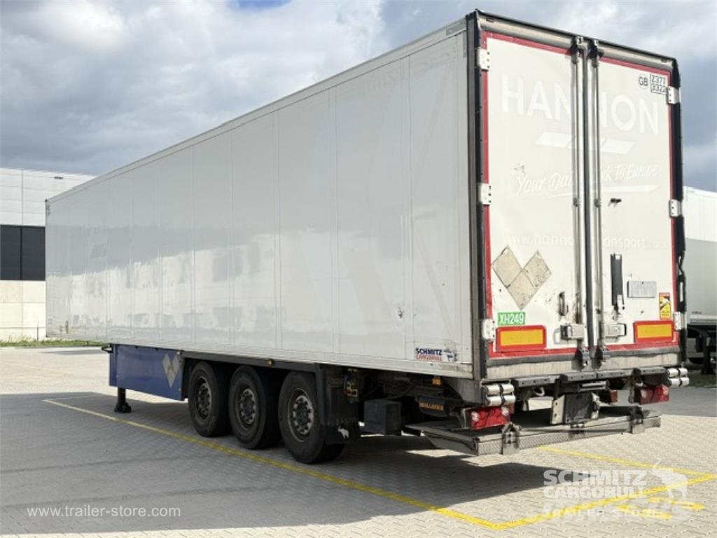 Schmitz Cargobull Reefer Standard Taillift Piekabes ar temperatūras kontroli