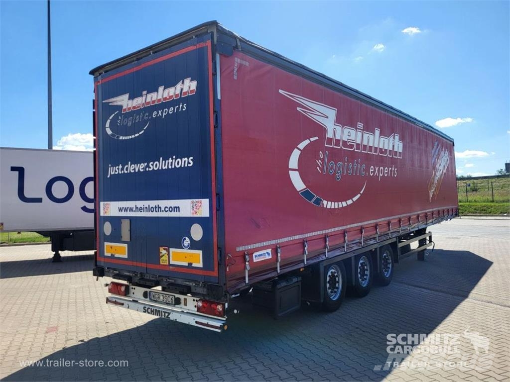Schmitz Cargobull Curtainsider Mega Semirremolques de caja de lona