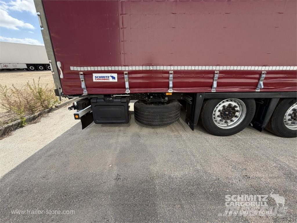 Schmitz Cargobull Curtainsider Mega Curtain sider semi-trailers