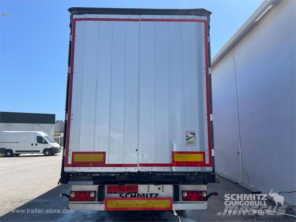 Schmitz Cargobull Curtainsider Mega نصف مقطورات بباب جانبي