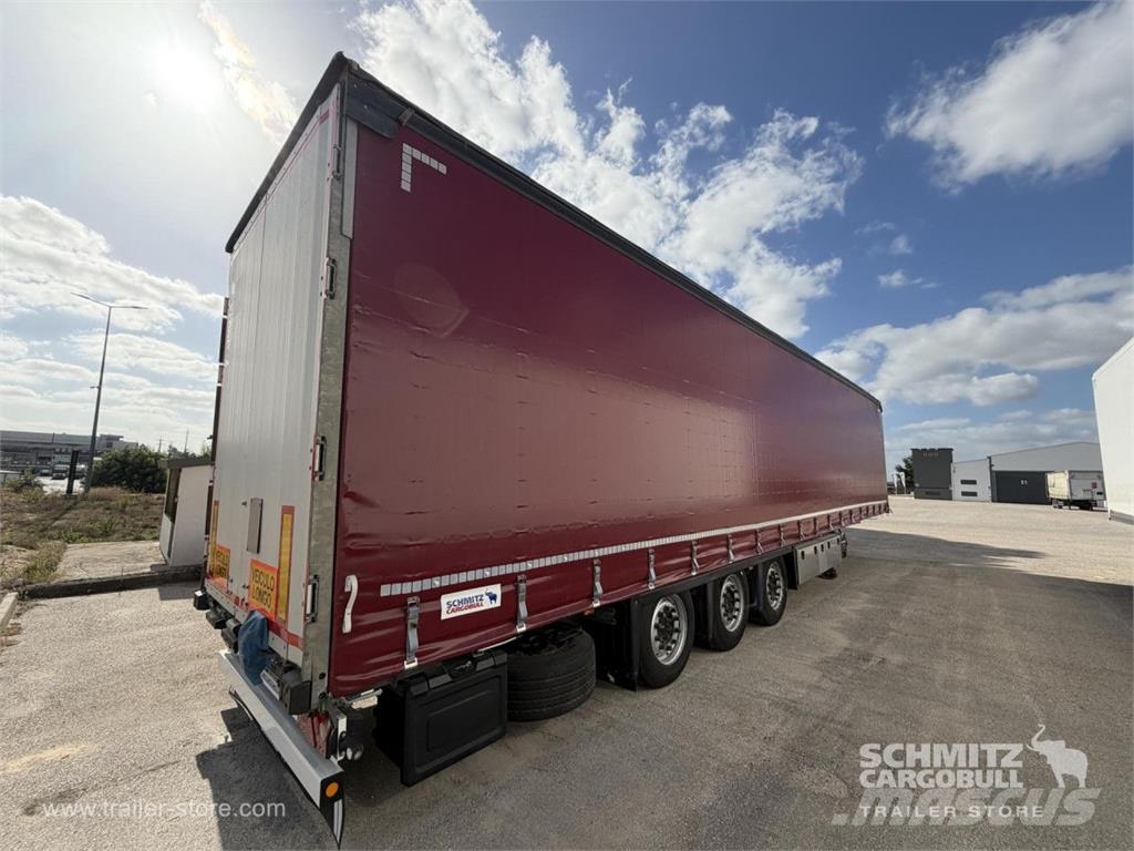Schmitz Cargobull Curtainsider Mega Curtain sider semi-trailers