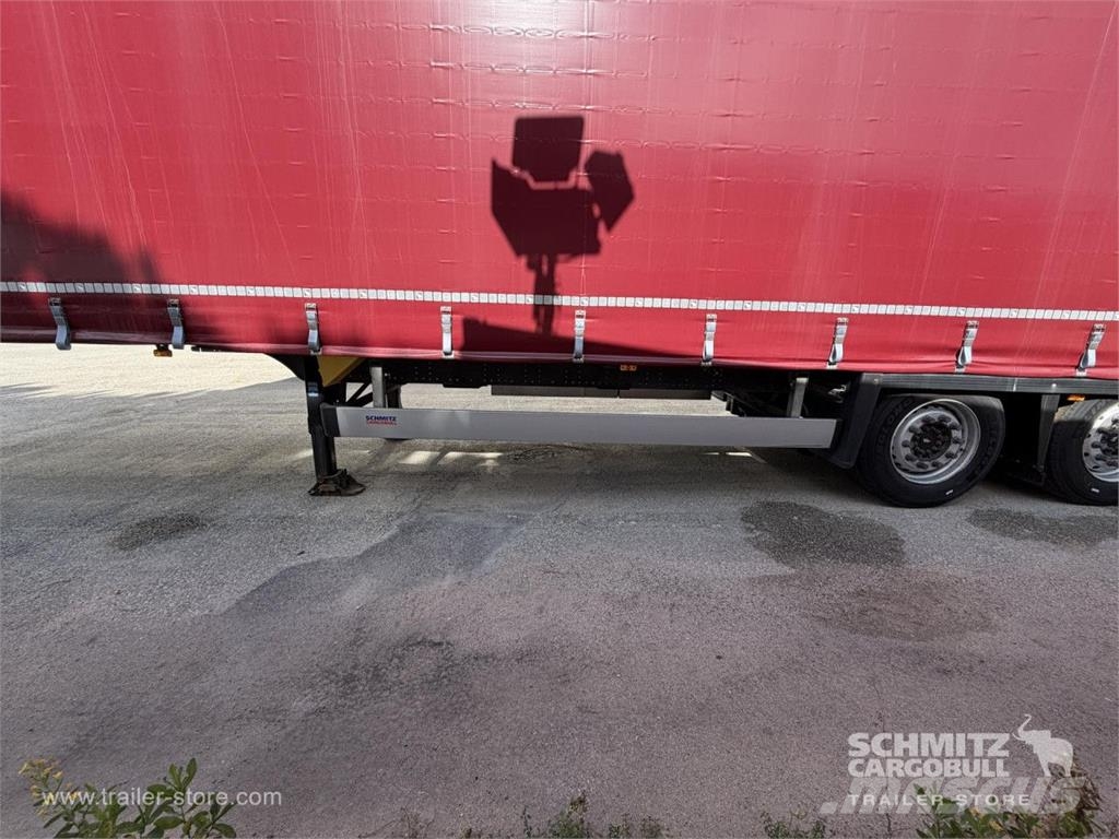 Schmitz Cargobull Curtainsider Mega Curtain sider semi-trailers