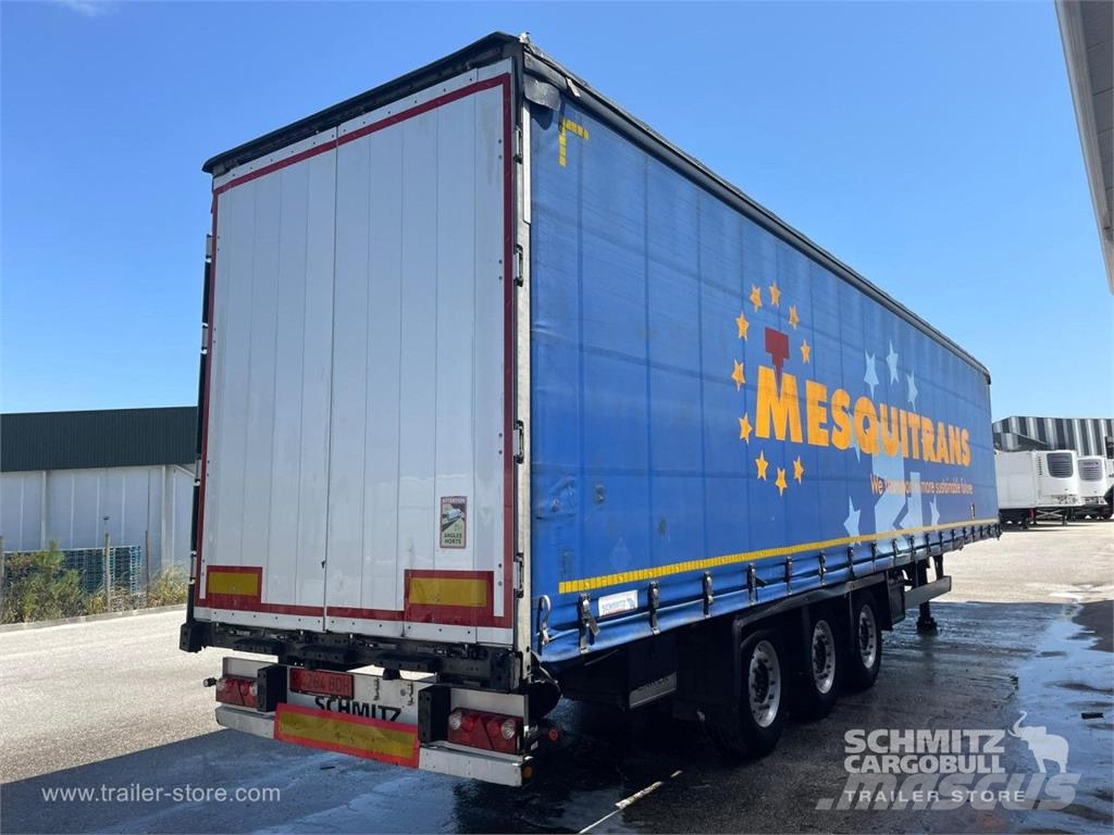 Schmitz Cargobull Curtainsider Mega نصف مقطورات بباب جانبي