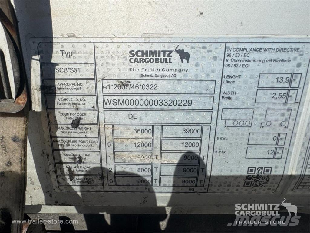 Schmitz Cargobull Curtainsider Mega Curtainsider semi-trailers