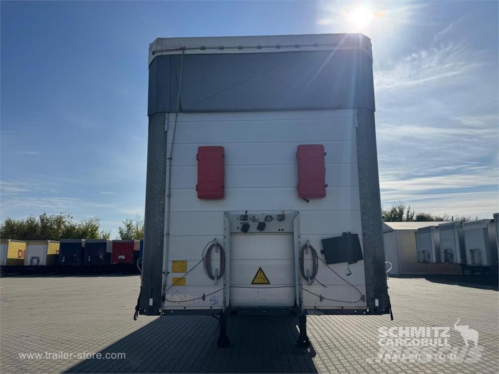 Schmitz Cargobull Curtainsider Mega نصف مقطورات بباب جانبي