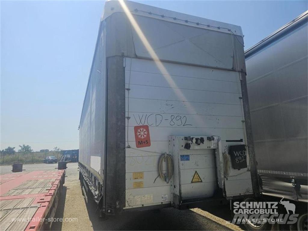 Schmitz Cargobull Curtainsider Mega Semirremolques con caja de lona