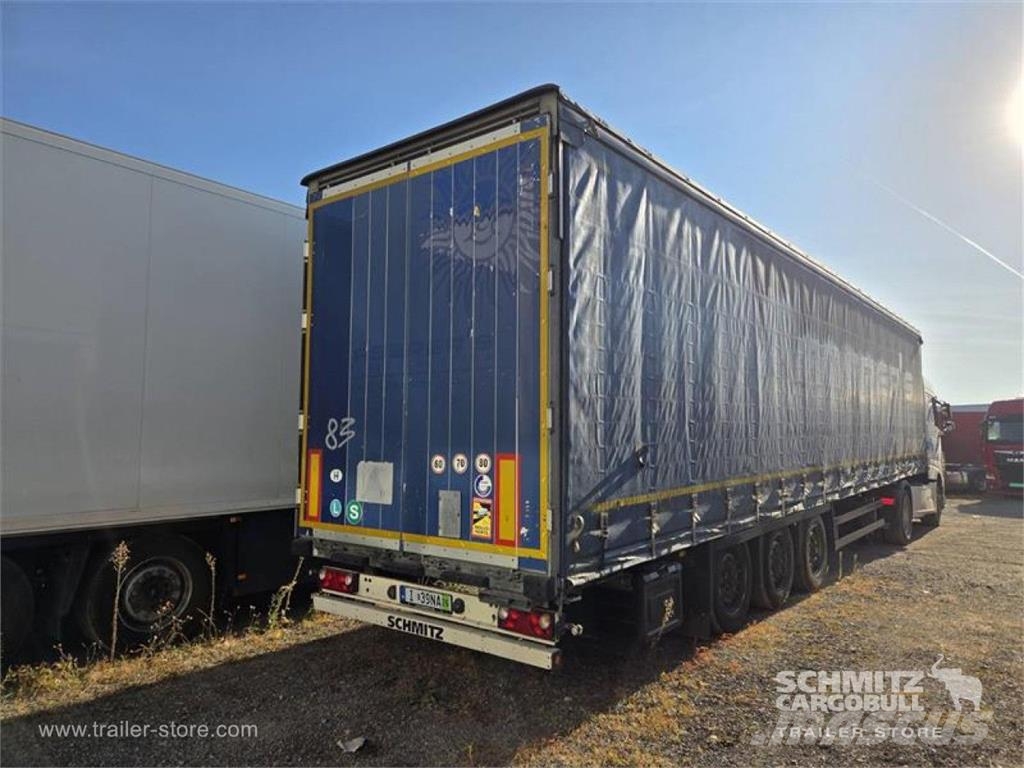 Schmitz Cargobull Curtainsider Mega Tents puspiekabes