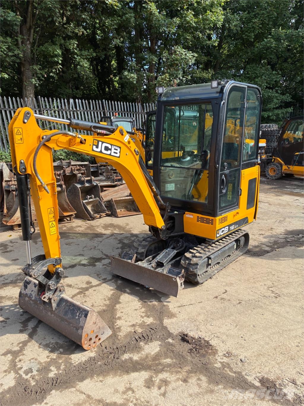 JCB 16C-1 PRO Mini ekskavatörler, 7 tona dek