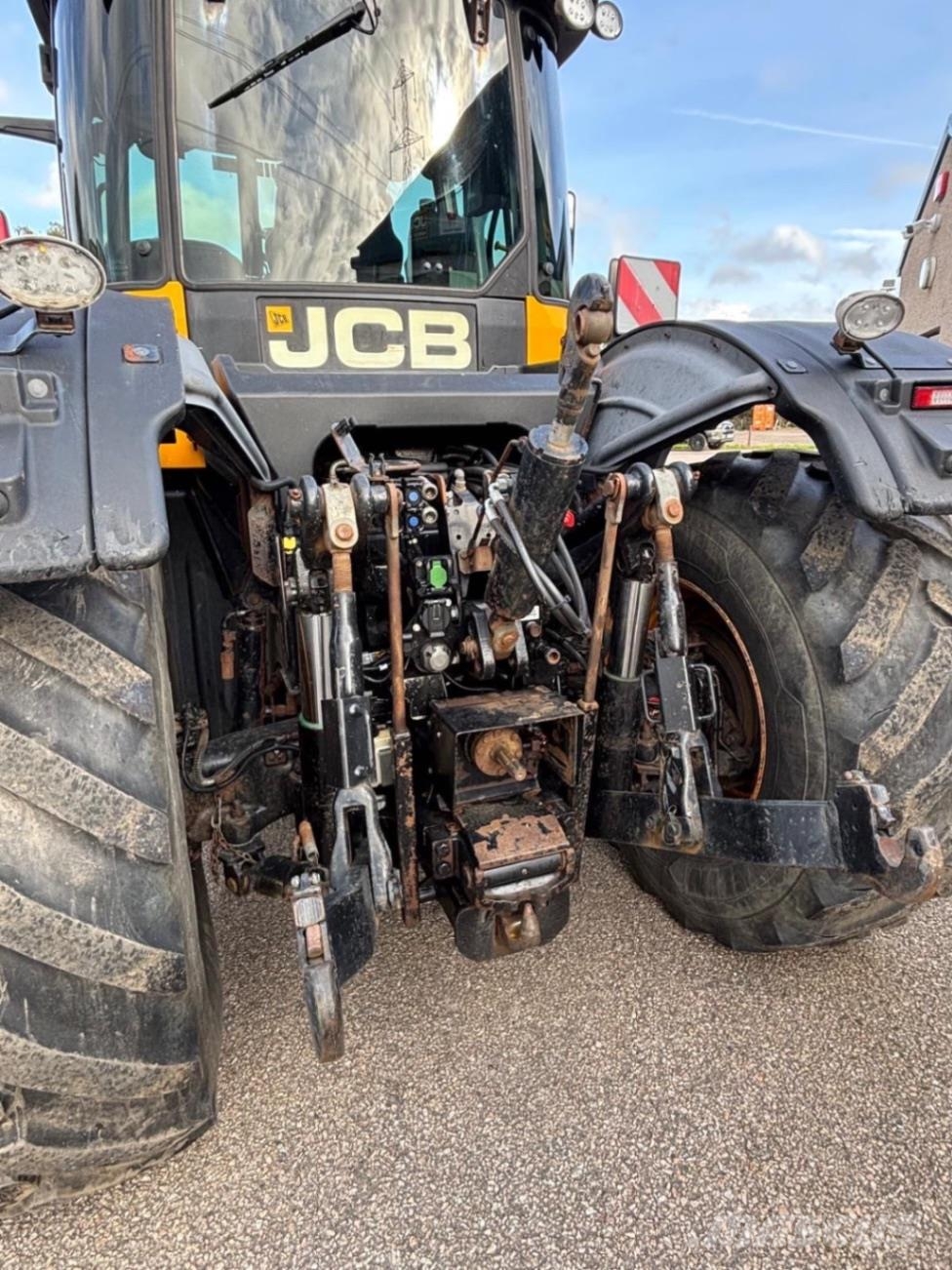 JCB 4220 FASTRAC ST5 معدات البناء - غير ذلك