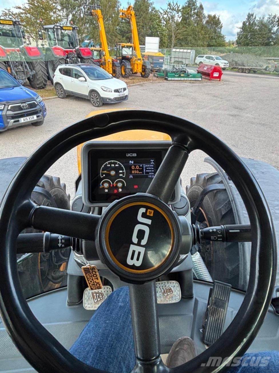 JCB 4220 FASTRAC ST5 معدات البناء - غير ذلك