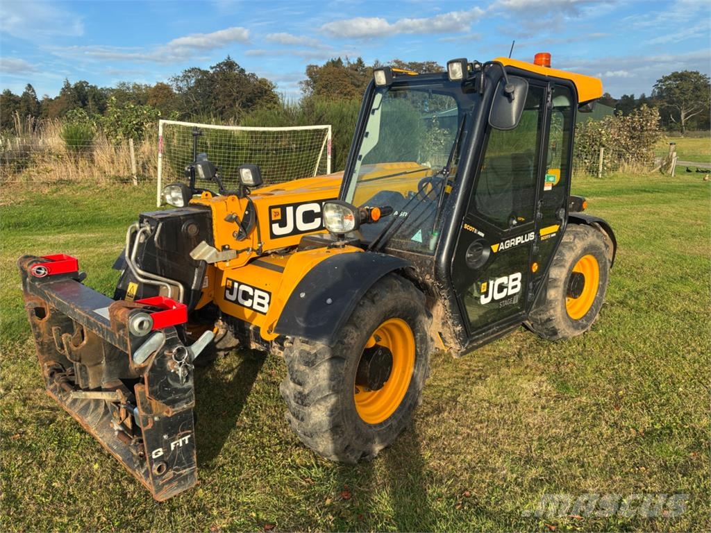 JCB 525-60 PLUS Telescopic handlers