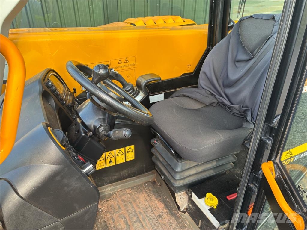 JCB 525-60 PLUS Telescopic handlers