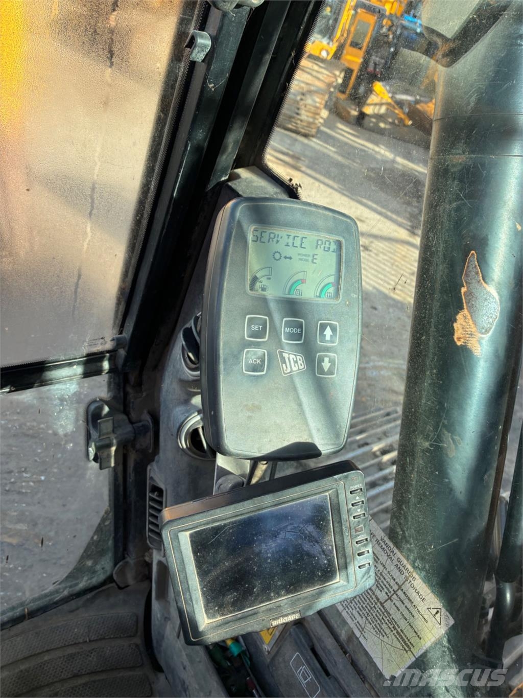 JCB JS145LC Crawler excavators