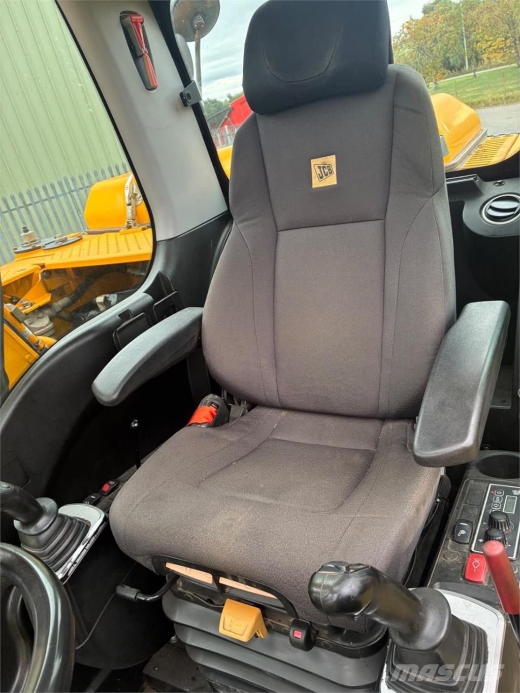JCB JS145W Diger