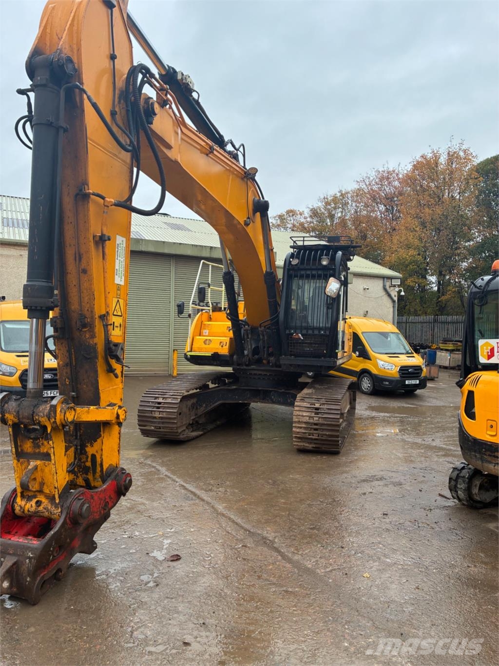 JCB JS300 Crawler excavators