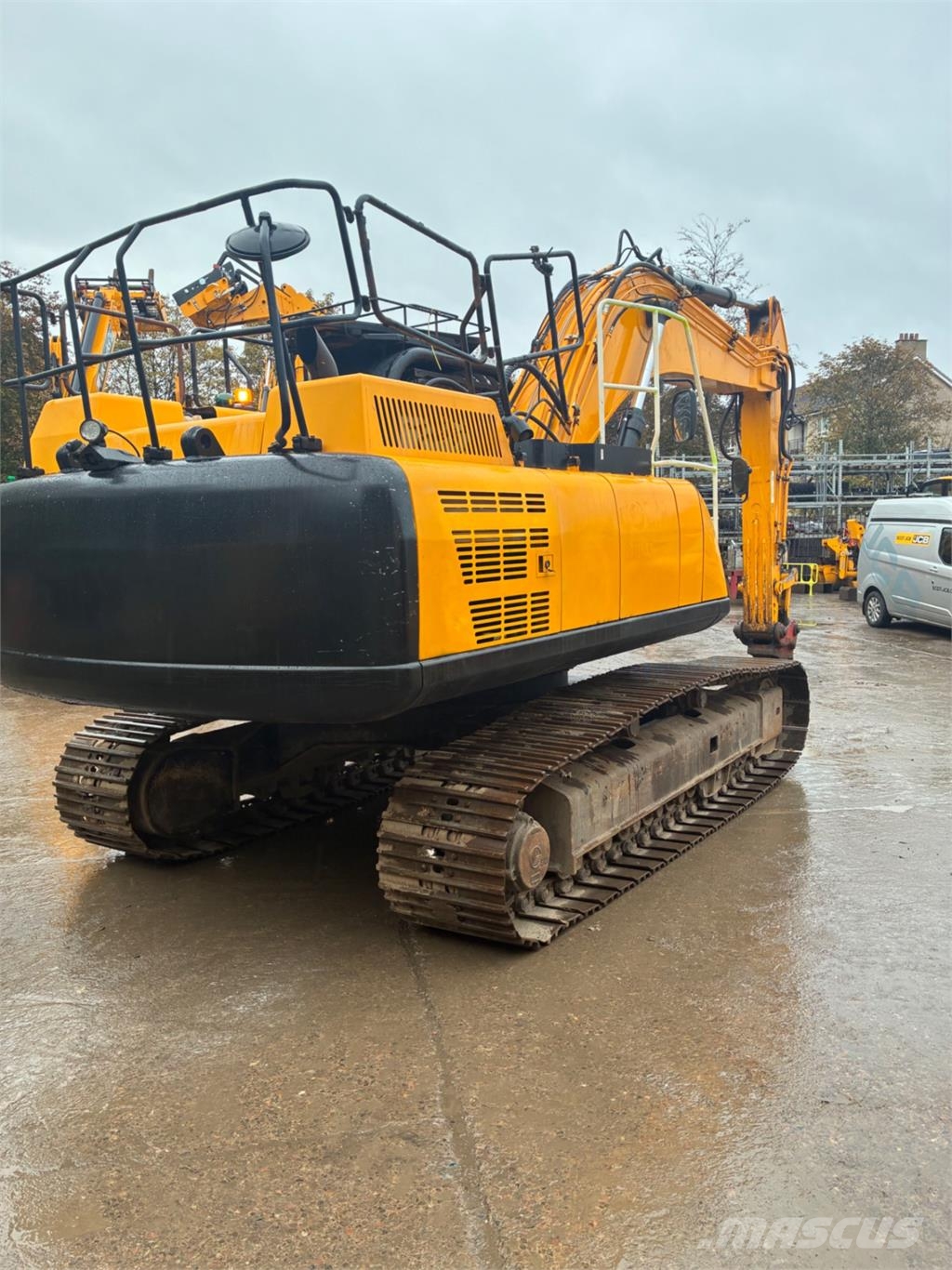 JCB JS300 Crawler excavators