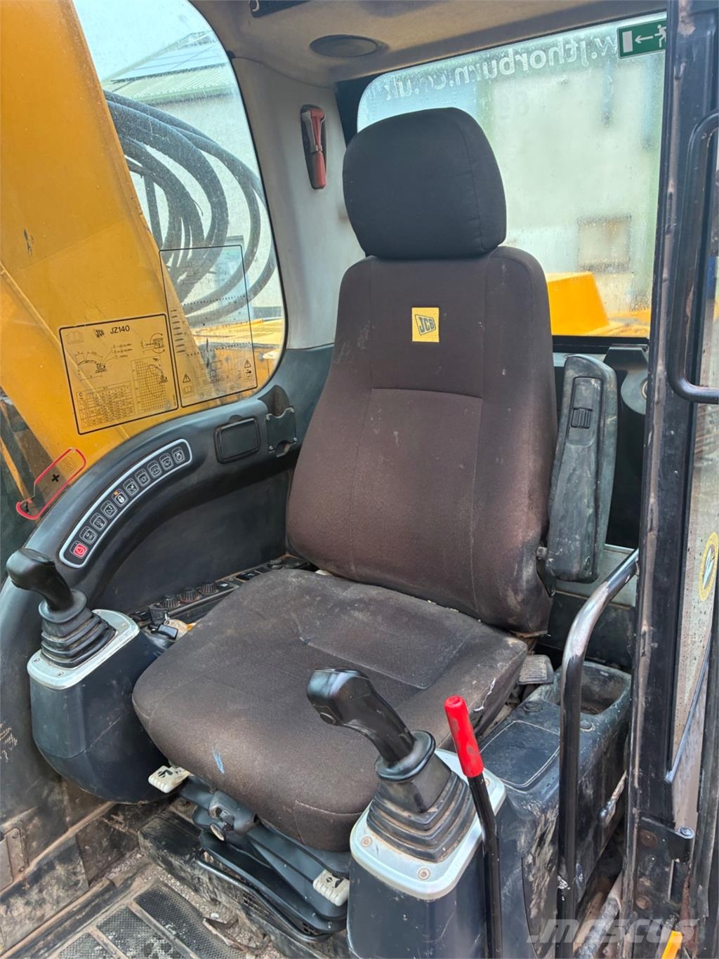 JCB JZ140LC Crawler excavators