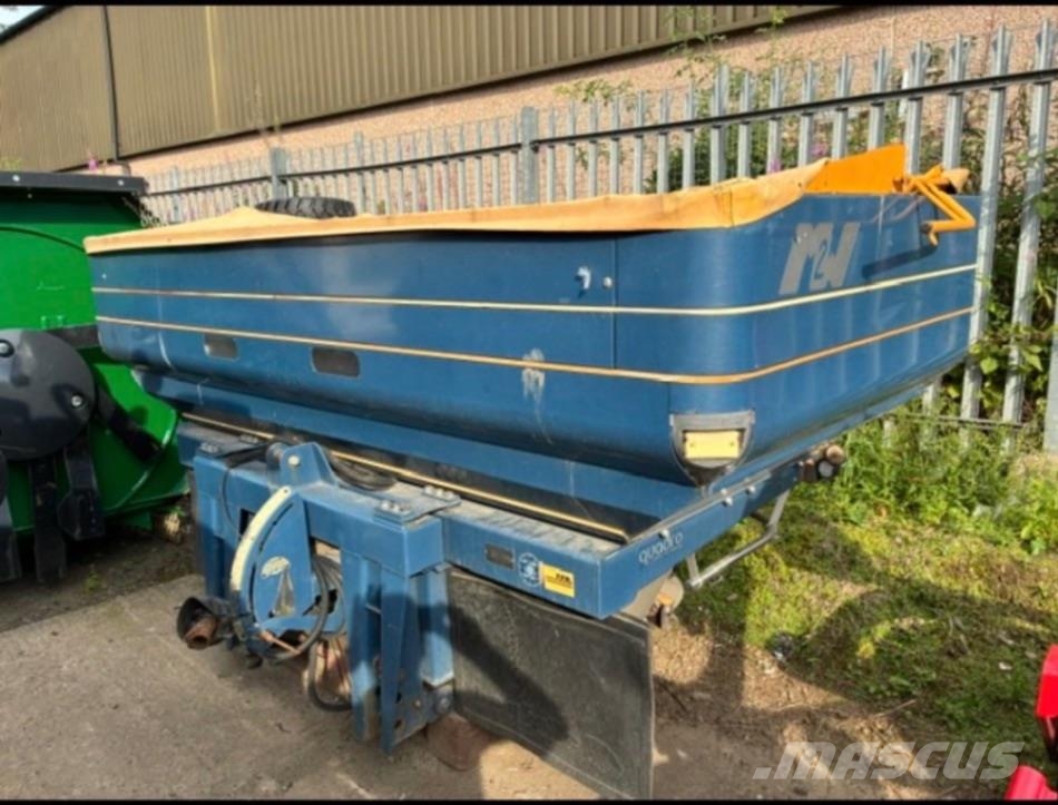 Krm 105 BREDAL SPREADER Remolques esparcidores de estiércol