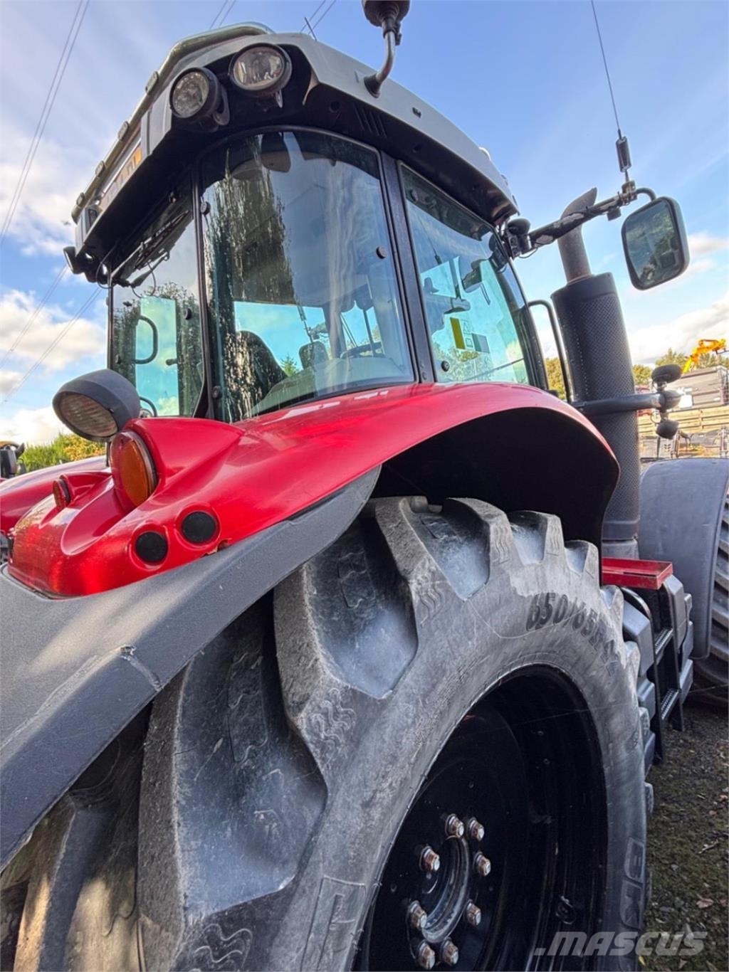 Massey Ferguson 7620DVT Tractors