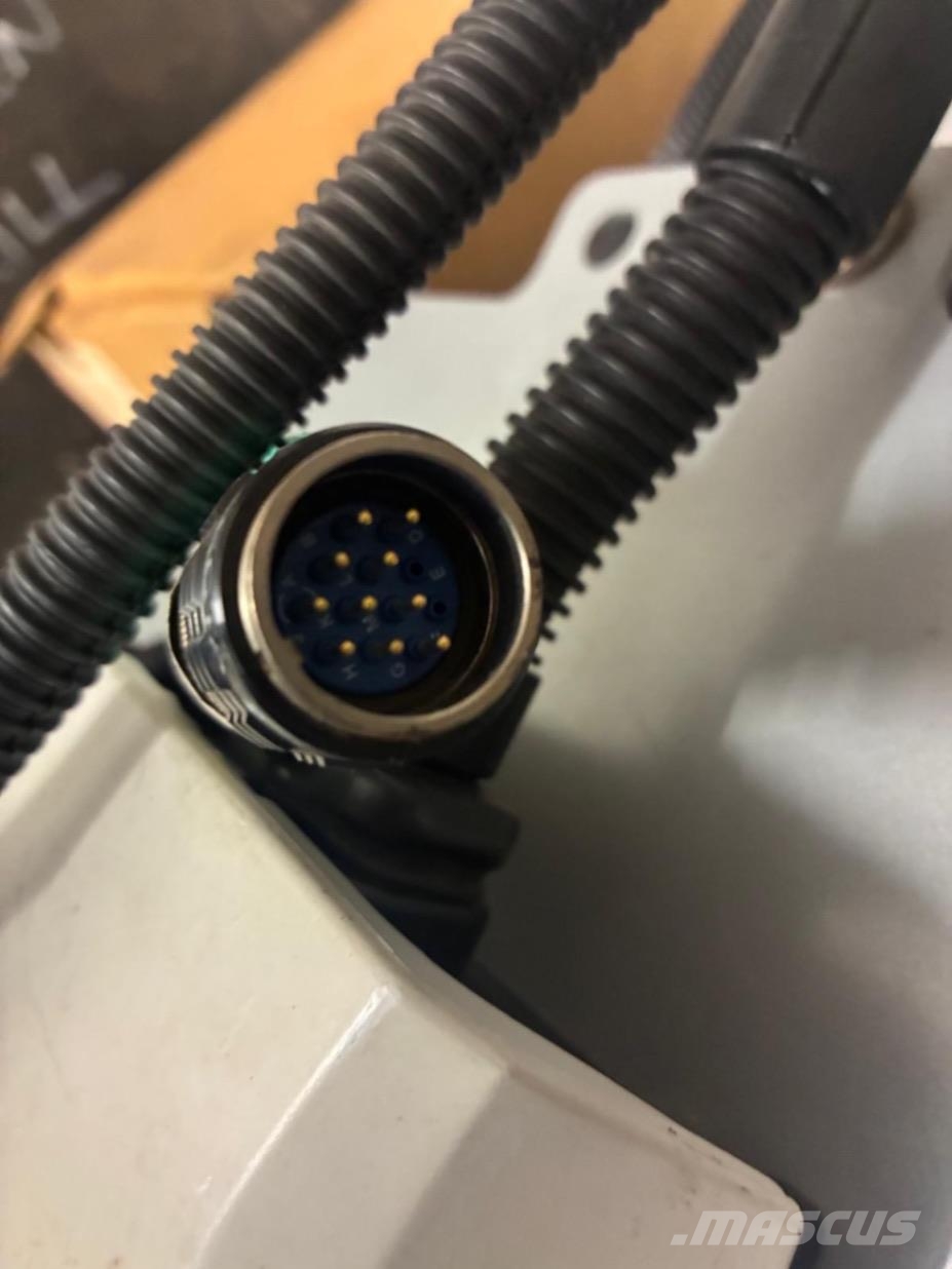 NOVATEL 7500 Muut maatalouskoneet