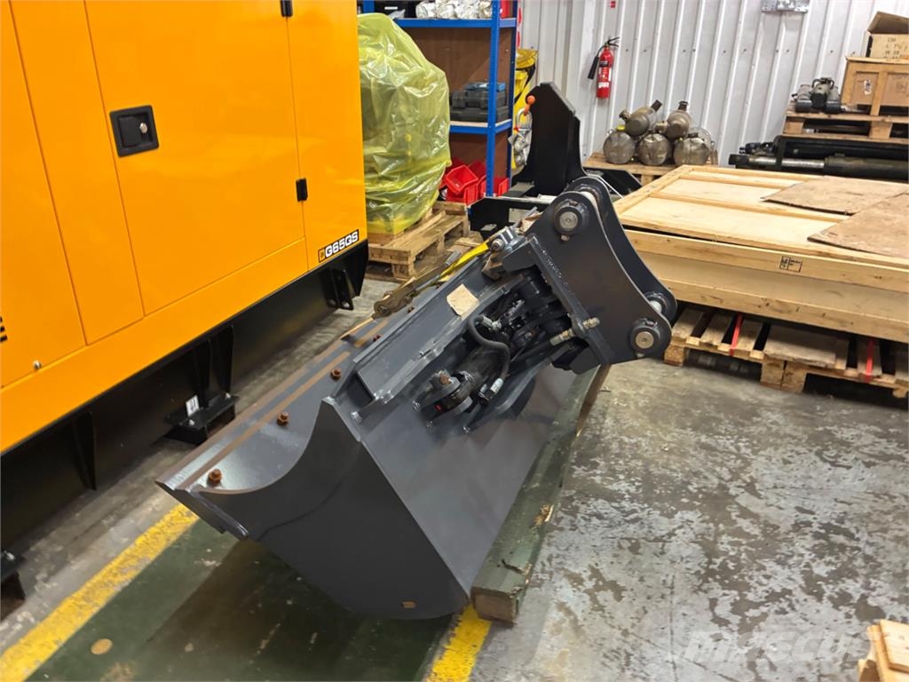 Strickland JCB86C Construction - Others