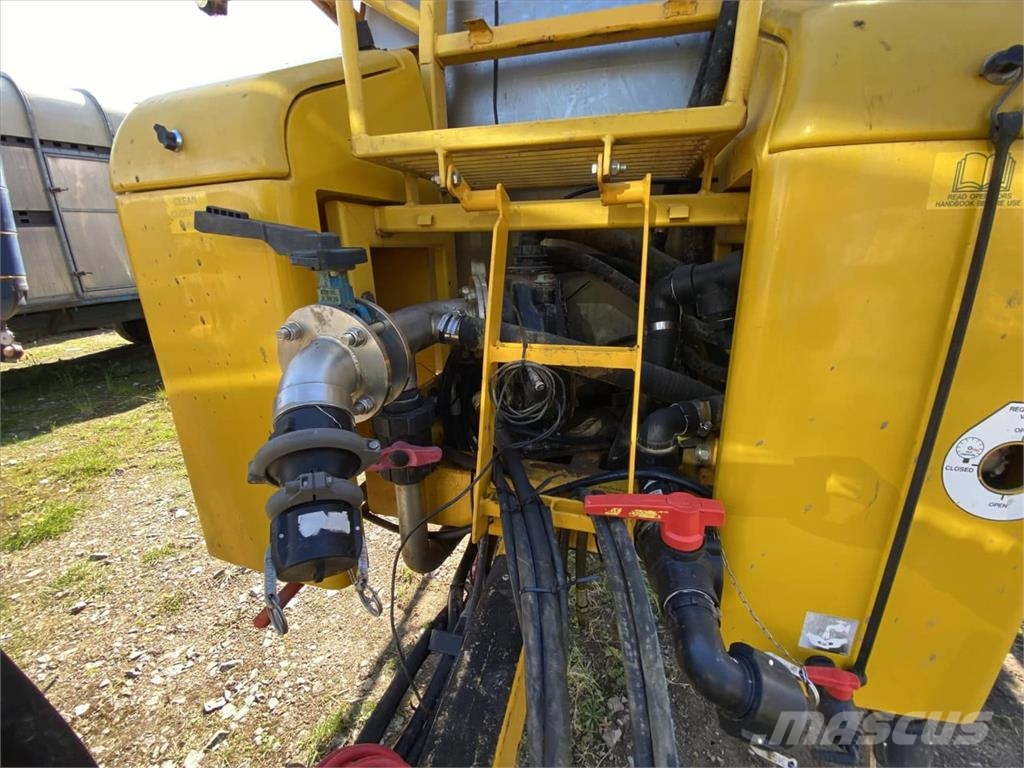 Chafer 6000 LITRE FERT SPREADER Skystų trąšų purkštuvai