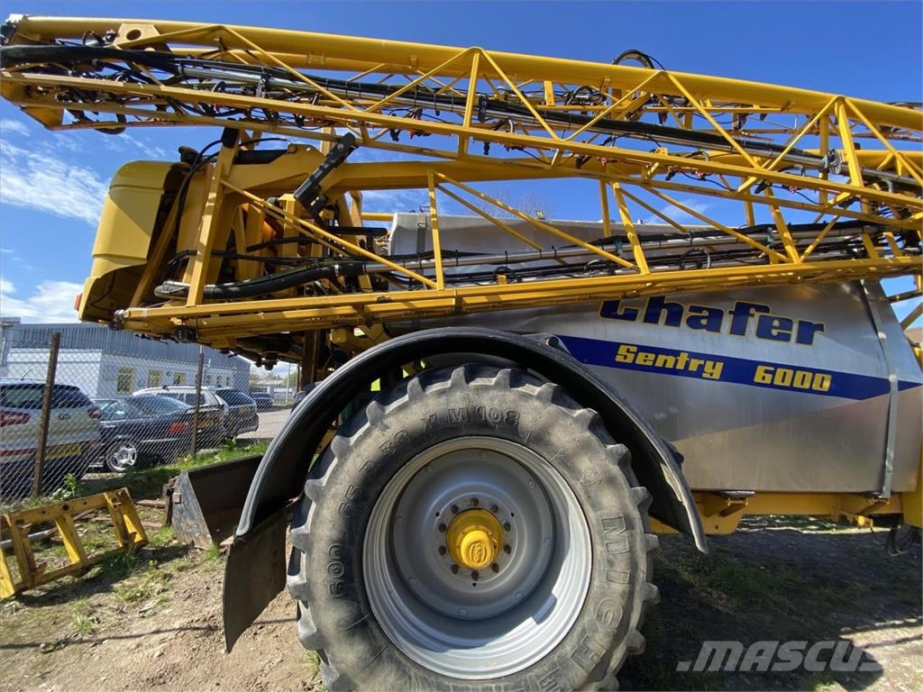 Chafer 6000 LITRE FERT SPREADER Skystų trąšų purkštuvai