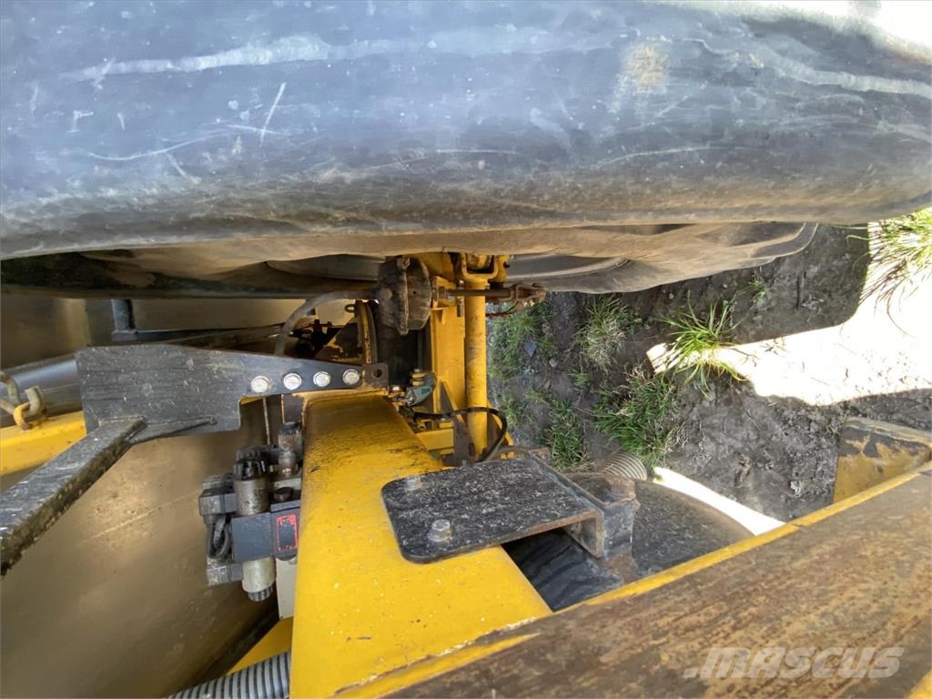Chafer 6000 LITRE FERT SPREADER Skystų trąšų purkštuvai